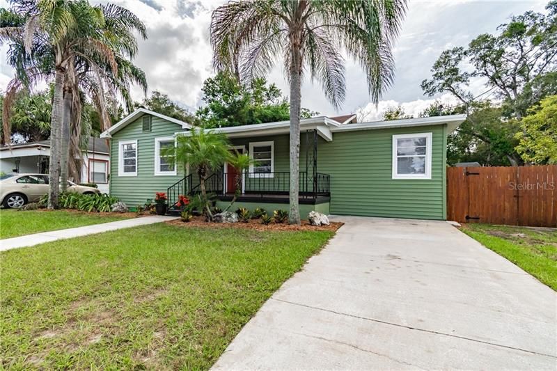 Recently Sold: $289,900 (3 beds, 2 baths, 1324 Square Feet)