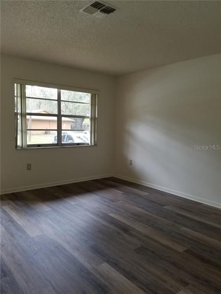 Recently Rented: $775 (2 beds, 1 baths, 756 Square Feet)