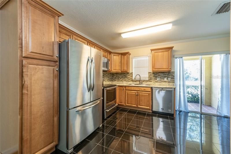 Recently Sold: $144,900 (2 beds, 2 baths, 1560 Square Feet)