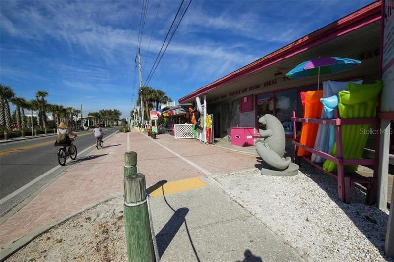 Bradenton Beach is the southernmost city on Anna Maria Island with quaint shopping and tasty dining options within a few blocks. Or hop on the free trolley which allows you to explore the entire island car-free.