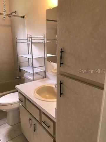 Recently Rented: $875 (2 beds, 1 baths, 768 Square Feet)