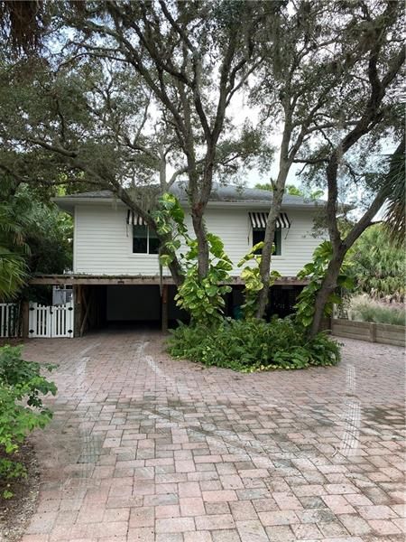 Recently Sold: $625,000 (3 beds, 3 baths, 1224 Square Feet)