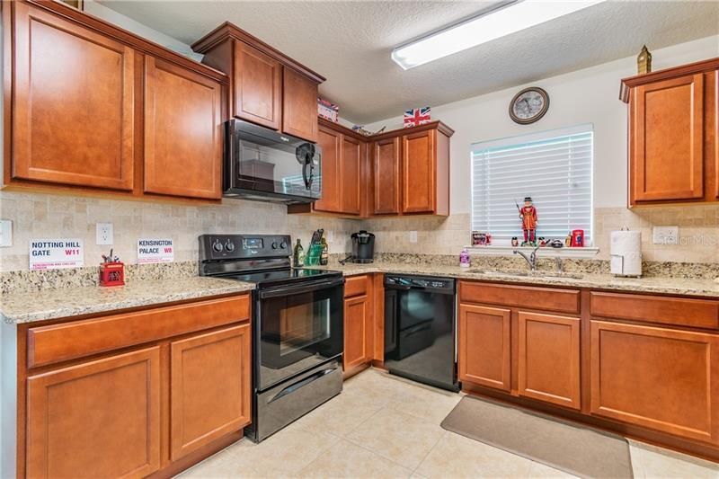 Recently Sold: $210,000 (3 beds, 2 baths, 1629 Square Feet)