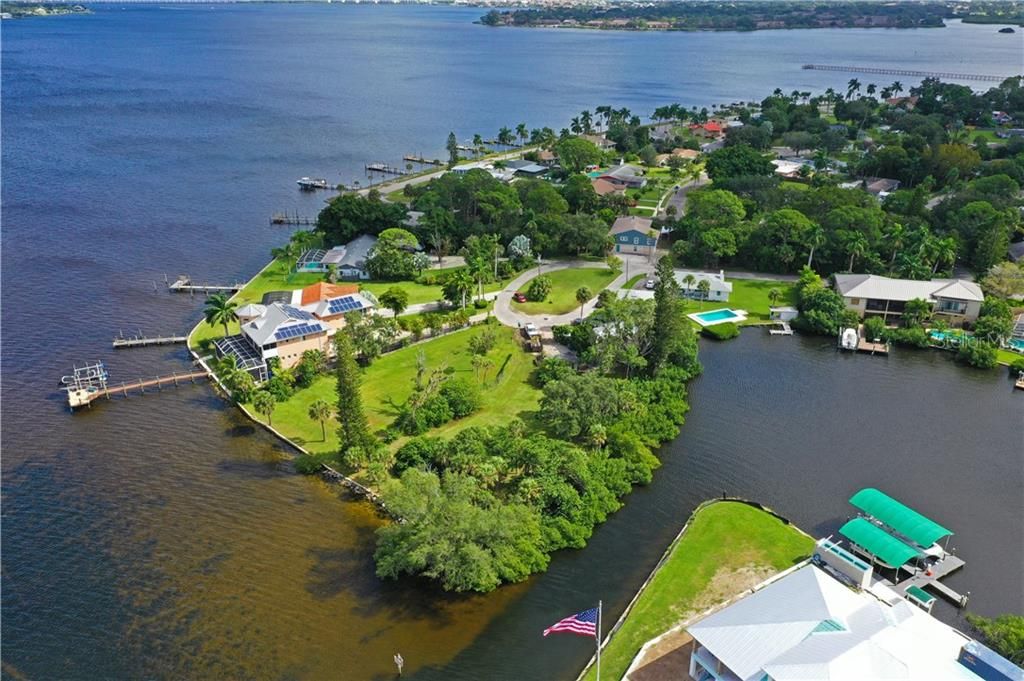 Недавно продано: $599,900 (0.33 acres)