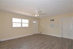 Recently Rented: $900 (1 beds, 1 baths, 690 Square Feet)