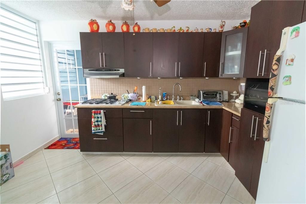 Vendido Recientemente: $99,000 (3 camas, 1 baños, 1178 Pies cuadrados)