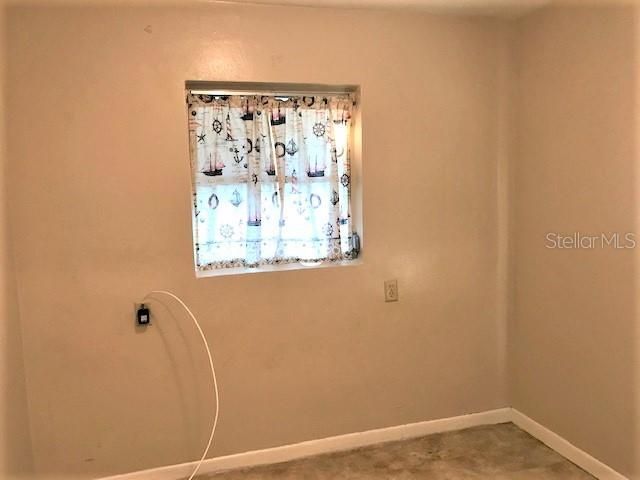 Recently Rented: $860 (2 beds, 1 baths, 990 Square Feet)