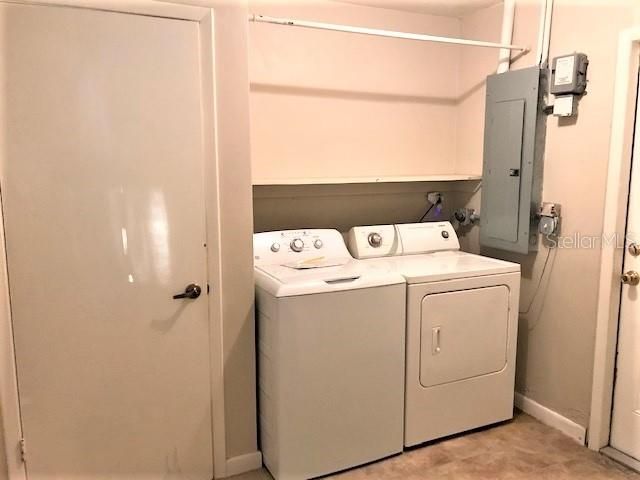 Recently Rented: $860 (2 beds, 1 baths, 990 Square Feet)