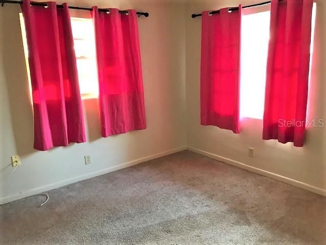 Recently Rented: $860 (2 beds, 1 baths, 990 Square Feet)