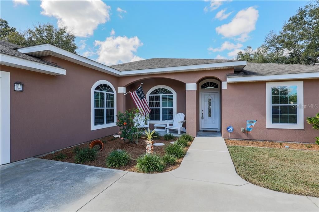 Recently Sold: $365,000 (4 beds, 3 baths, 2938 Square Feet)