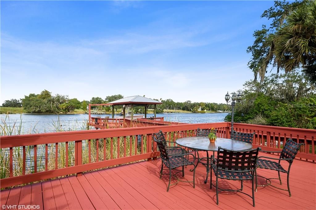 Recently Sold: $1,349,000 (3 beds, 3 baths, 3960 Square Feet)