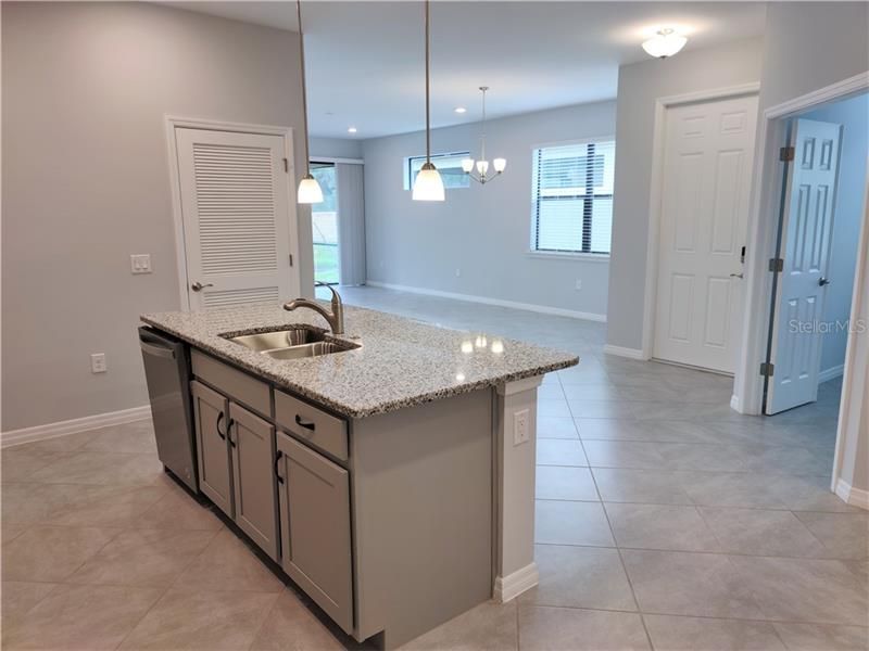 Recently Rented: $1,795 (2 beds, 2 baths, 1526 Square Feet)