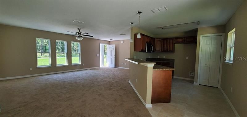 Recently Sold: $171,000 (3 beds, 2 baths, 1348 Square Feet)