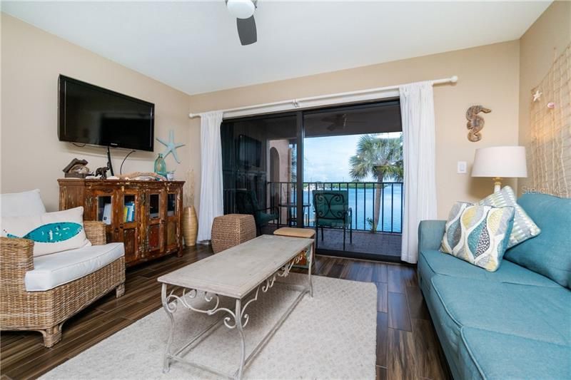 Recently Sold: $299,000 (1 beds, 1 baths, 630 Square Feet)