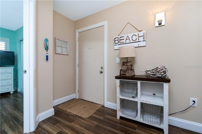 Recently Sold: $299,000 (1 beds, 1 baths, 630 Square Feet)