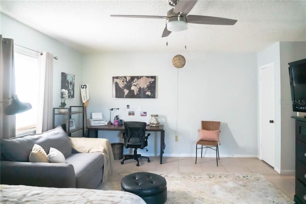 Recently Sold: $225,000 (2 beds, 2 baths, 1444 Square Feet)