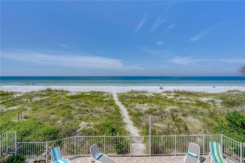 Recently Sold: $1,695,000 (4 beds, 5 baths, 3937 Square Feet)