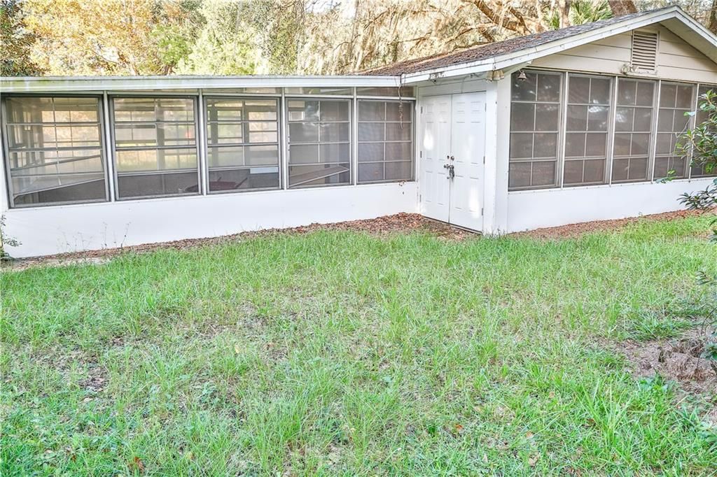 Recently Sold: $169,000 (3 beds, 2 baths, 1488 Square Feet)