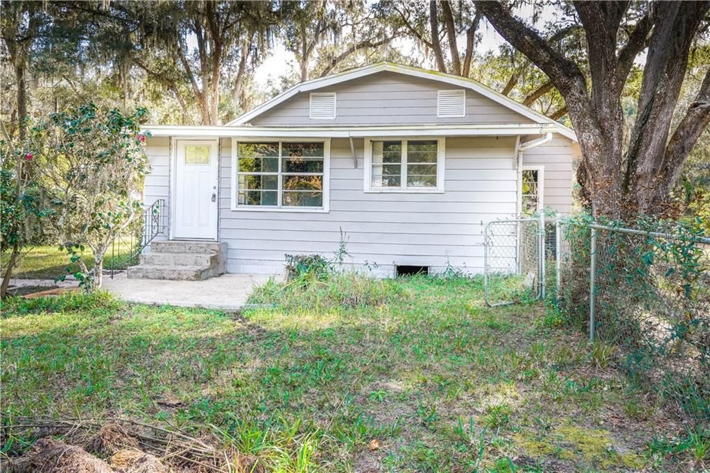 Recently Sold: $169,000 (3 beds, 2 baths, 1488 Square Feet)