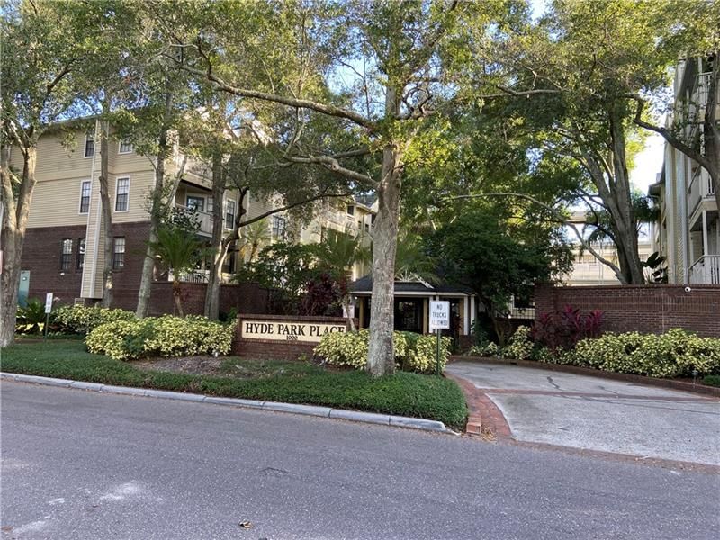 Recently Sold: $85,000 (1 beds, 1 baths, 631 Square Feet)