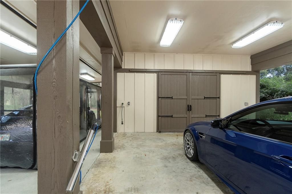 Custom Car Wash Bay w/ swivel mounted ceiling boom and power wash sprayer