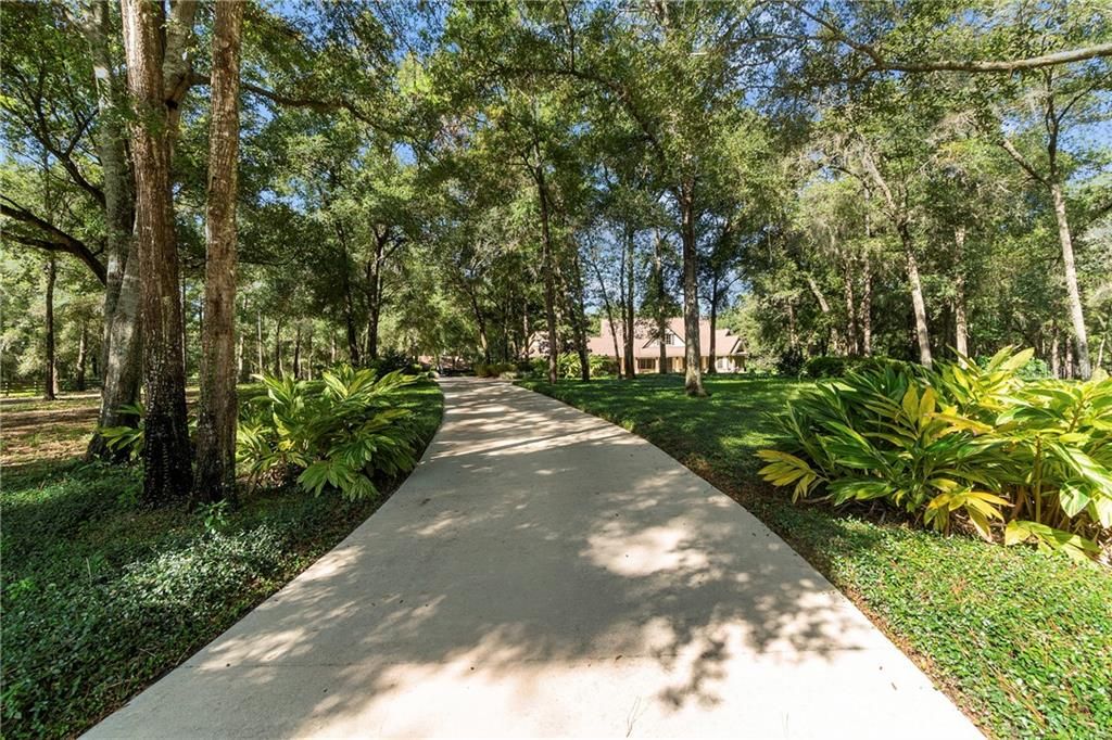 Recently Sold: $1,050,000 (3 beds, 3 baths, 4229 Square Feet)