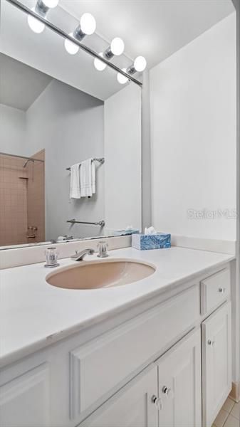 Recently Sold: $825,000 (2 beds, 3 baths, 3127 Square Feet)