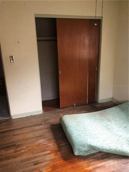 Vendido Recientemente: $250,000 (2 camas, 1 baños, 983 Pies cuadrados)