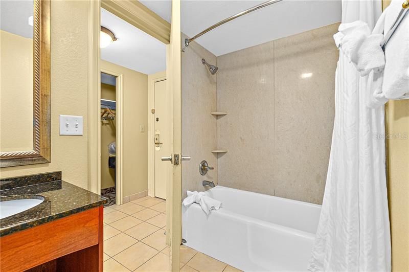 Недавно продано: $32,500 (1 спален, 1 ванн, 372 Квадратных фут)