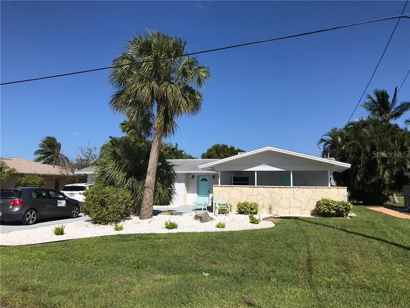 Recently Sold: $370,000 (3 beds, 2 baths, 1554 Square Feet)