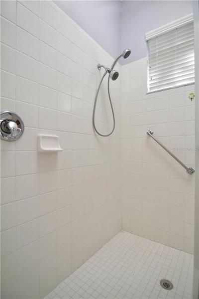 最近租的: $2,495 (3 贝兹, 2 浴室, 2096 平方英尺)