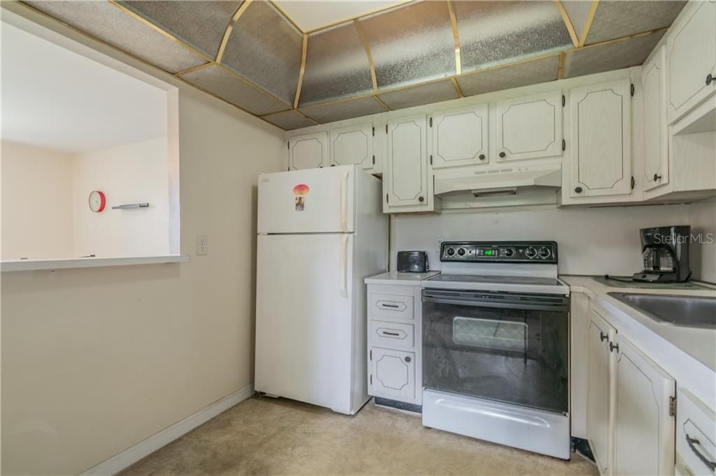 Recently Sold: $49,900 (1 beds, 1 baths, 800 Square Feet)