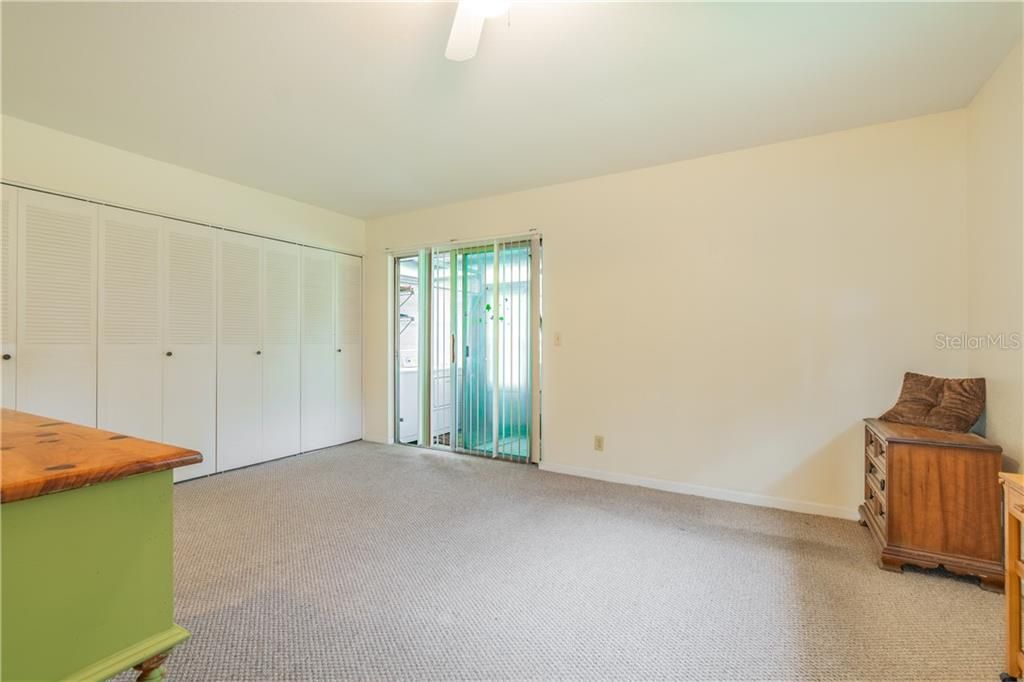 Recently Sold: $49,900 (1 beds, 1 baths, 800 Square Feet)