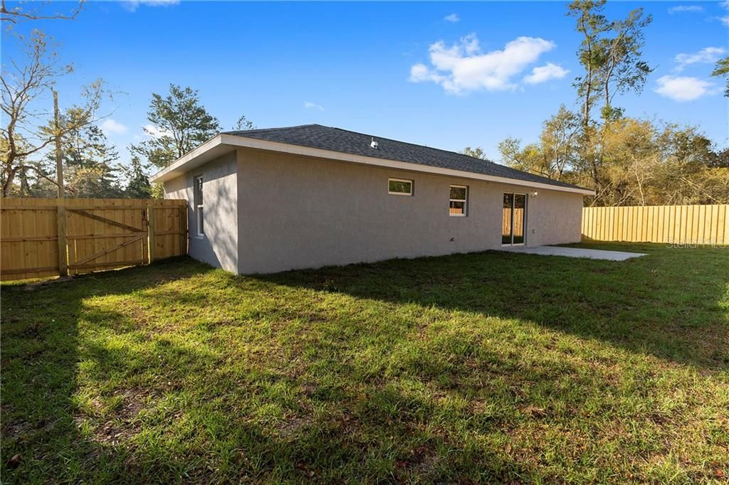 Recently Sold: $179,900 (3 beds, 2 baths, 1374 Square Feet)