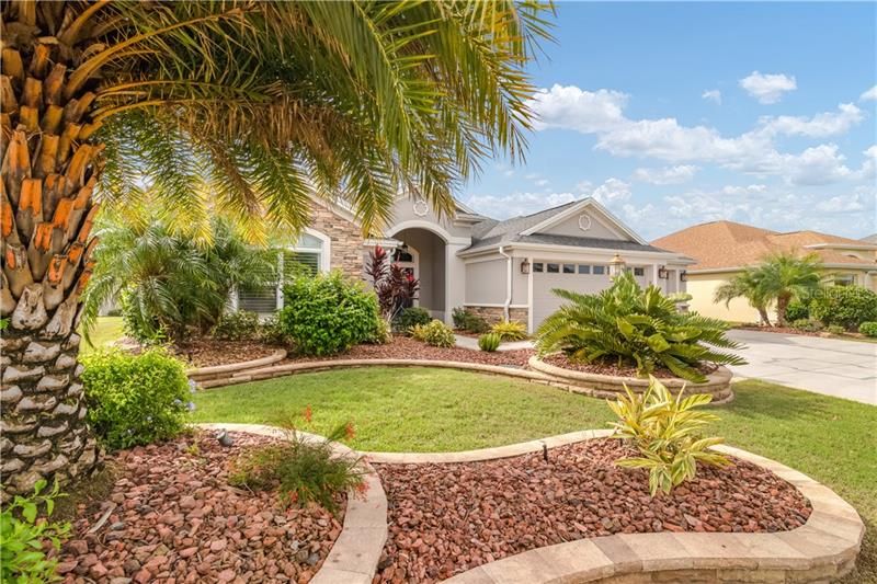 Recently Sold: $1,095,000 (3 beds, 2 baths, 2503 Square Feet)