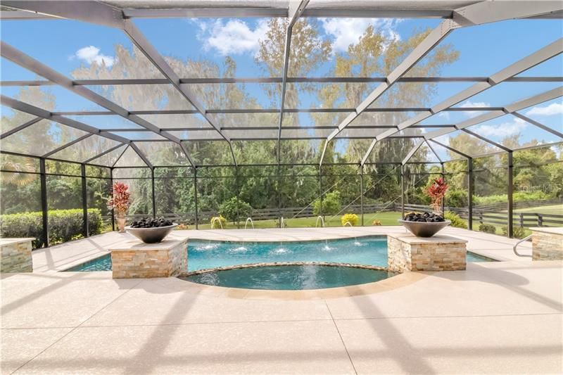 Recently Sold: $1,095,000 (3 beds, 2 baths, 2503 Square Feet)