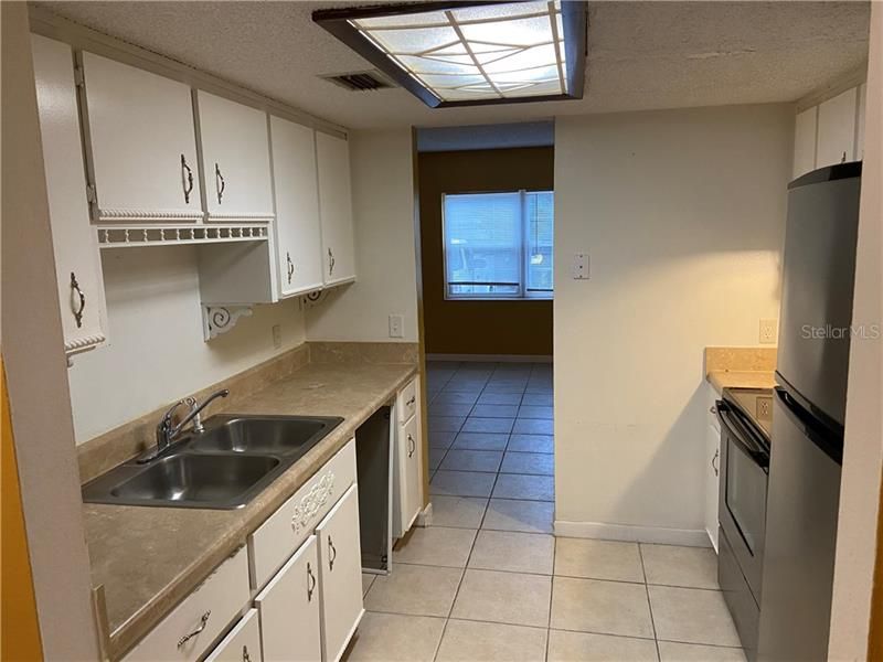 Recently Sold: $89,000 (2 beds, 1 baths, 1024 Square Feet)