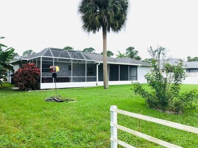 Recently Sold: $195,000 (3 beds, 2 baths, 1299 Square Feet)