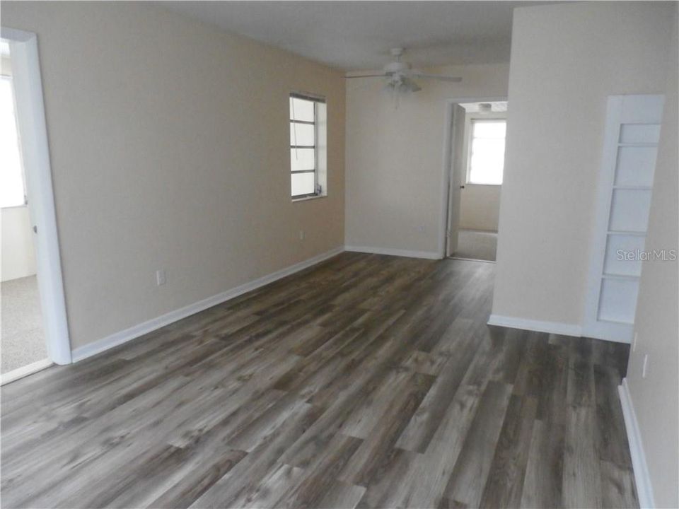 Recently Sold: $134,000 (2 beds, 1 baths, 732 Square Feet)