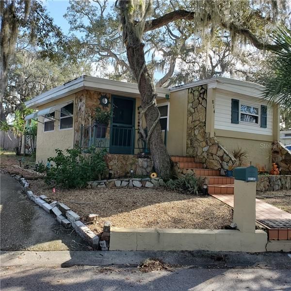 Recently Sold: $79,900 (2 beds, 1 baths, 656 Square Feet)