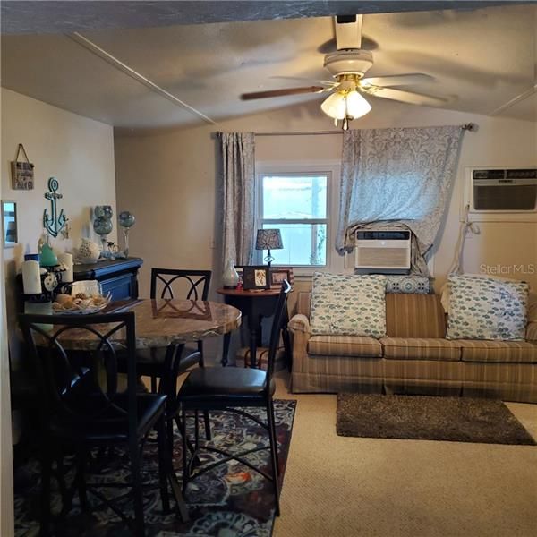 Recently Sold: $79,900 (2 beds, 1 baths, 656 Square Feet)
