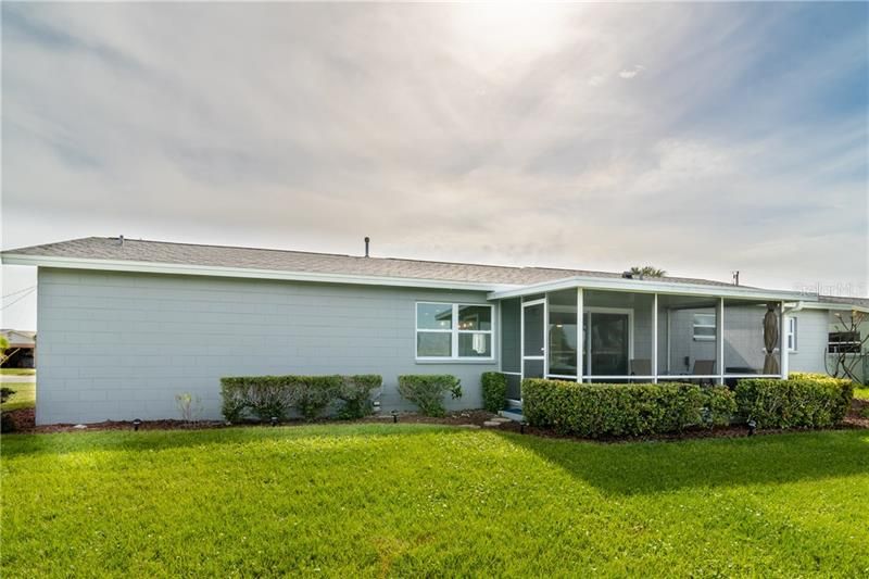 Recently Sold: $399,000 (3 beds, 2 baths, 1308 Square Feet)