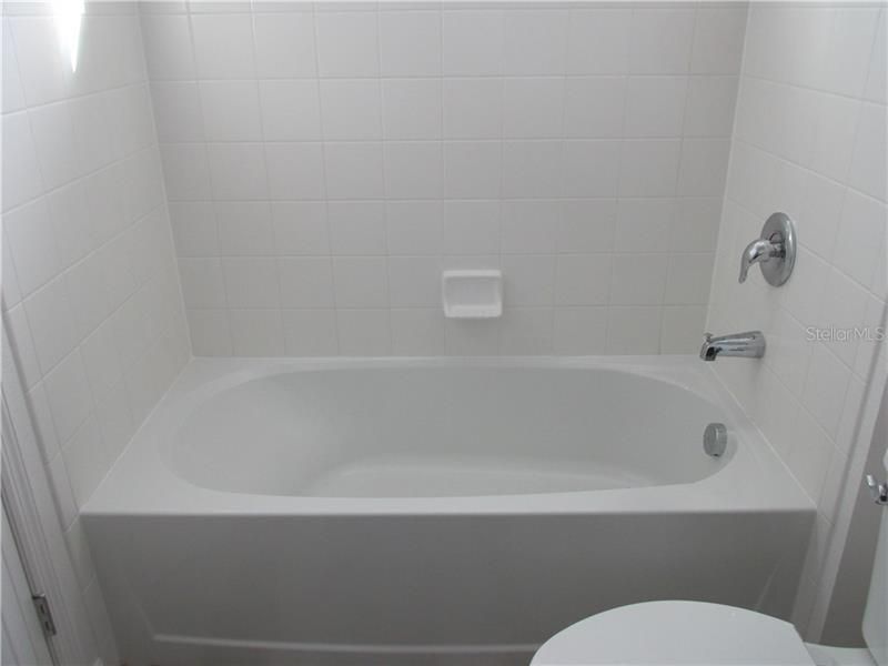 Недавно арендовано: $1,995 (4 спален, 3 ванн, 2498 Квадратных фут)