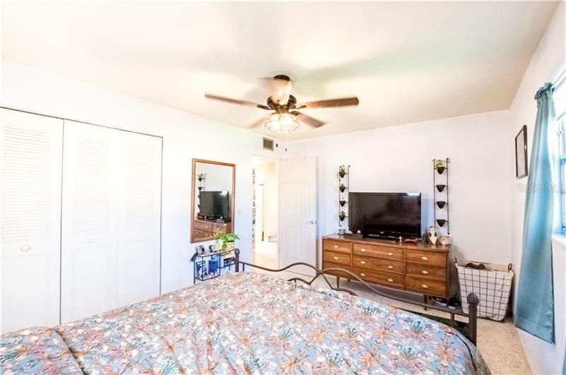 Recently Sold: $75,000 (2 beds, 1 baths, 841 Square Feet)