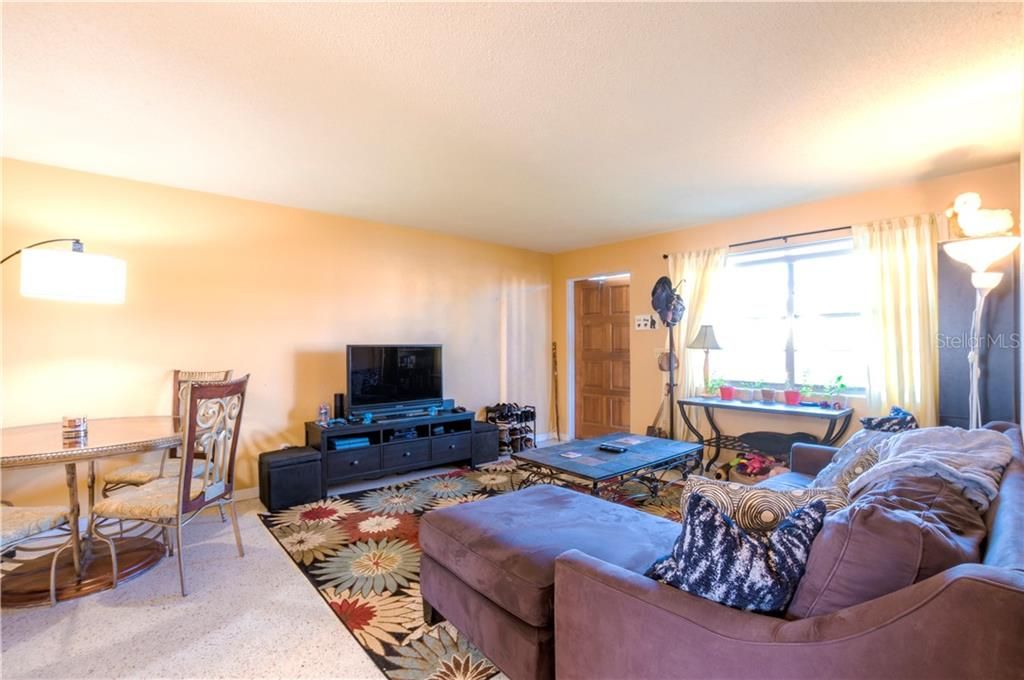 Recently Sold: $75,000 (2 beds, 1 baths, 841 Square Feet)