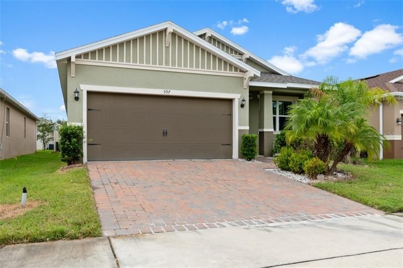 Recently Sold: $350,000 (4 beds, 2 baths, 2082 Square Feet)