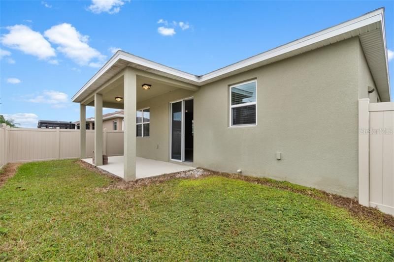 Recently Sold: $350,000 (4 beds, 2 baths, 2082 Square Feet)