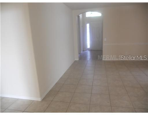 Recently Rented: $1,495 (3 beds, 2 baths, 1640 Square Feet)