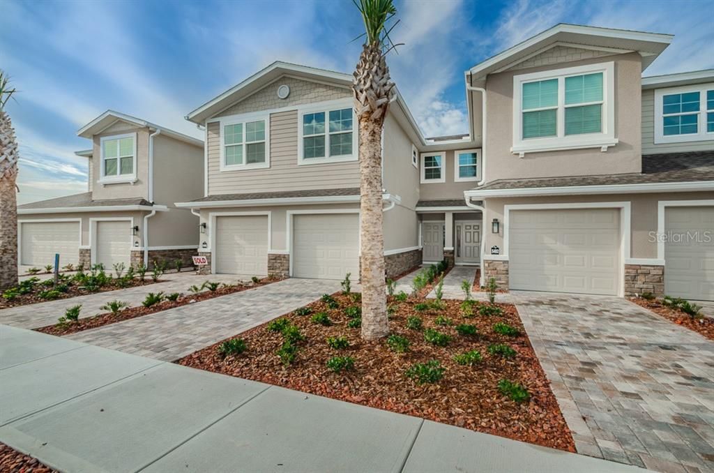 Recently Sold: $231,850 (2 beds, 2 baths, 1511 Square Feet)