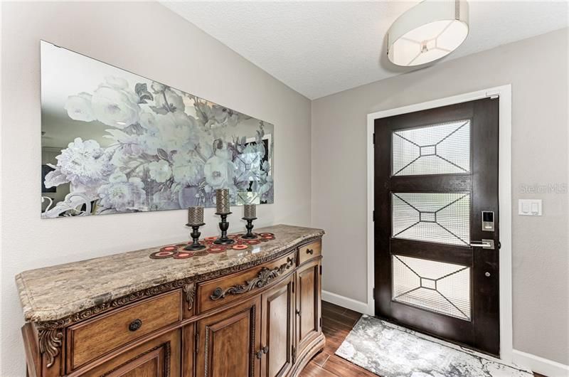 Recently Sold: $1,245,000 (3 beds, 2 baths, 1716 Square Feet)